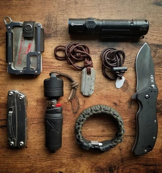 edc with knife