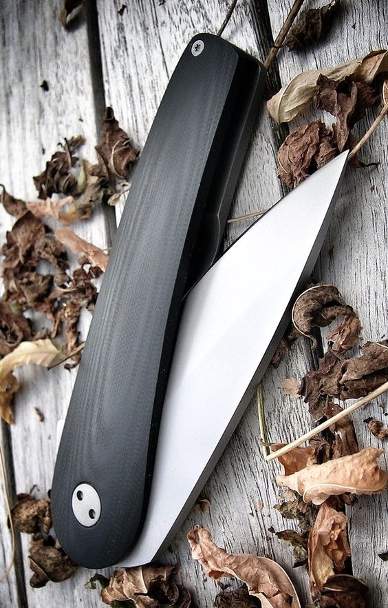 black custom wood grain knife