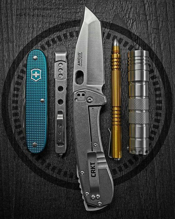 edc with crkt knife