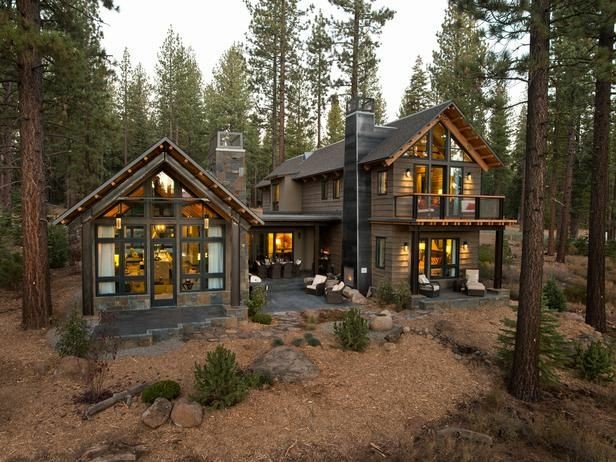 cabin style home in the woods