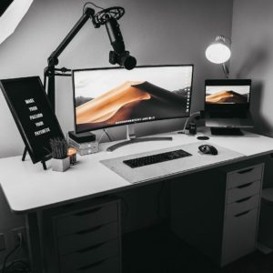 the manly life - clean and manly work space