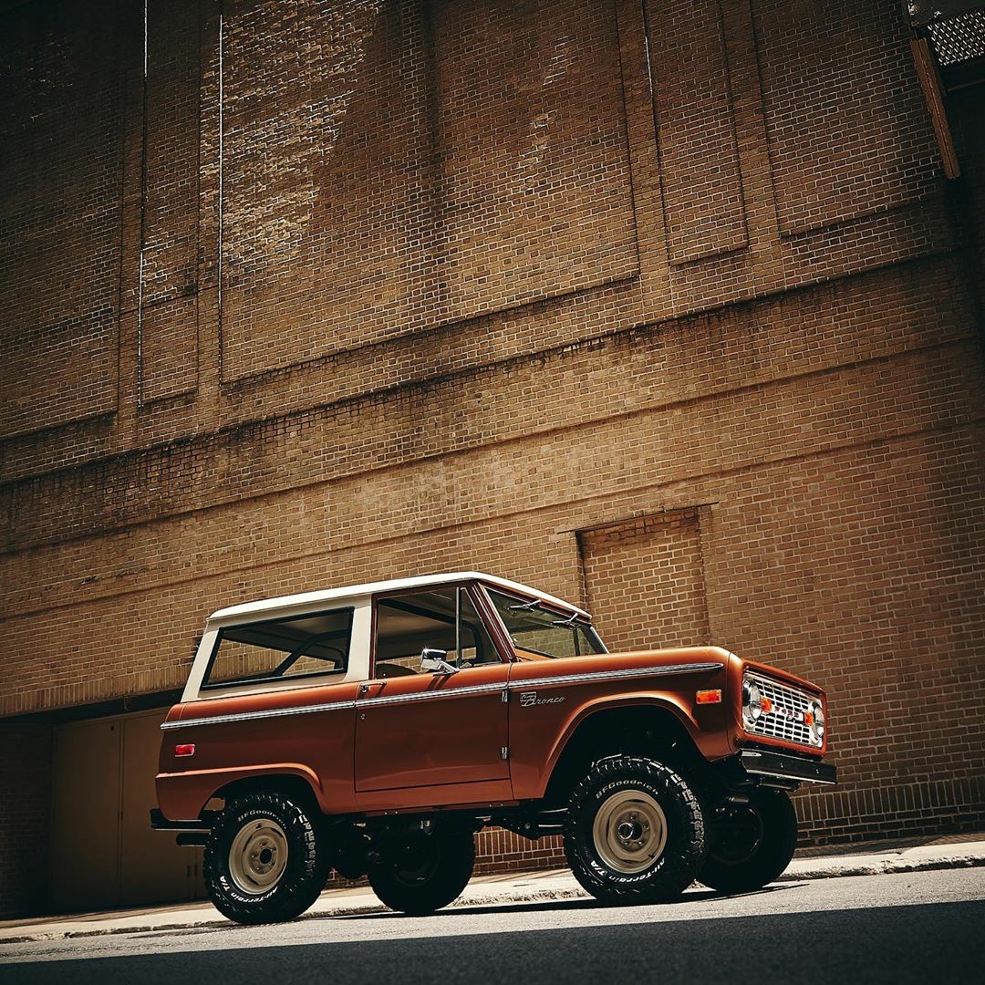 classic ford bronco