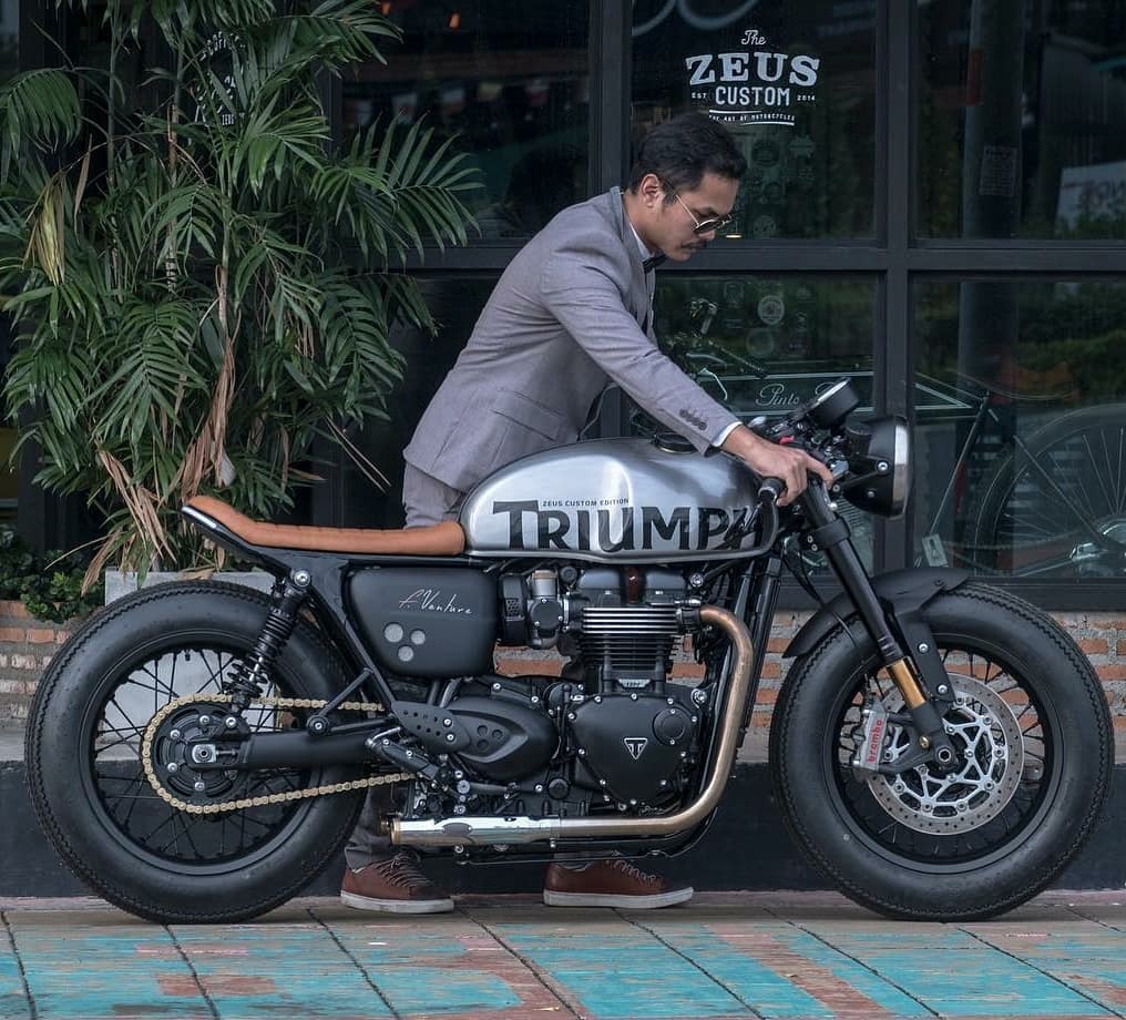 custom triumph motorcycle