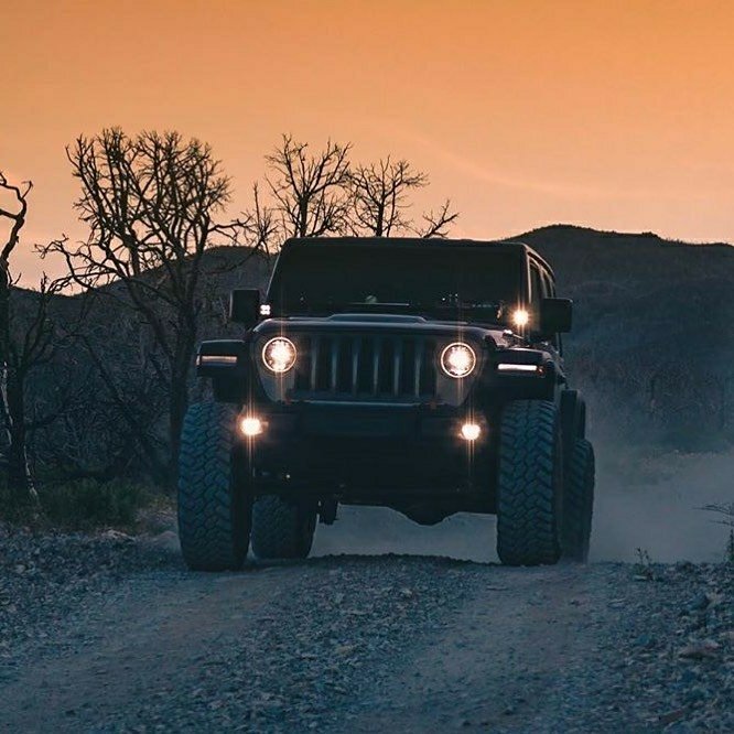 jeep sunset