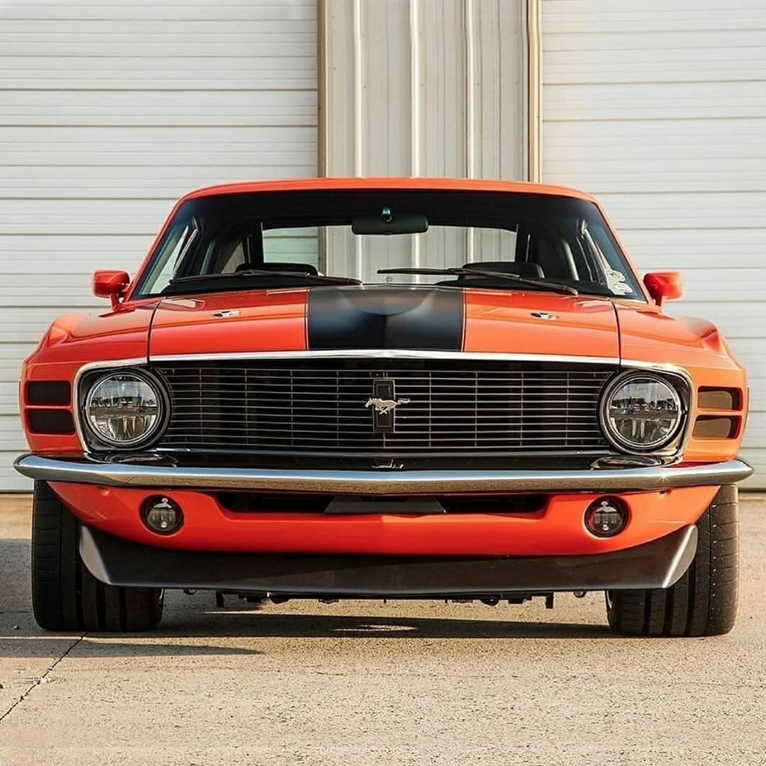 1970 Mustang front view