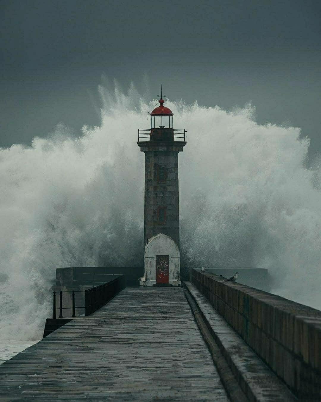 lighthouse storm